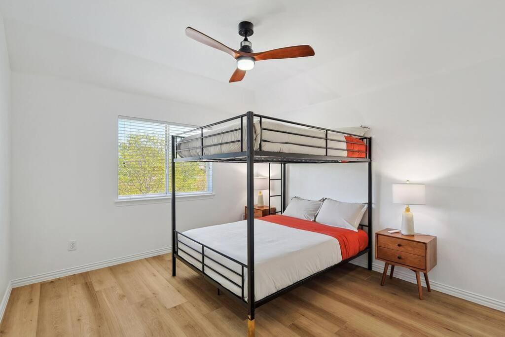 Вилла Wellness Oasis 5Br W Pool + Huge Yard + Fire Pit Sachse Экстерьер фото
