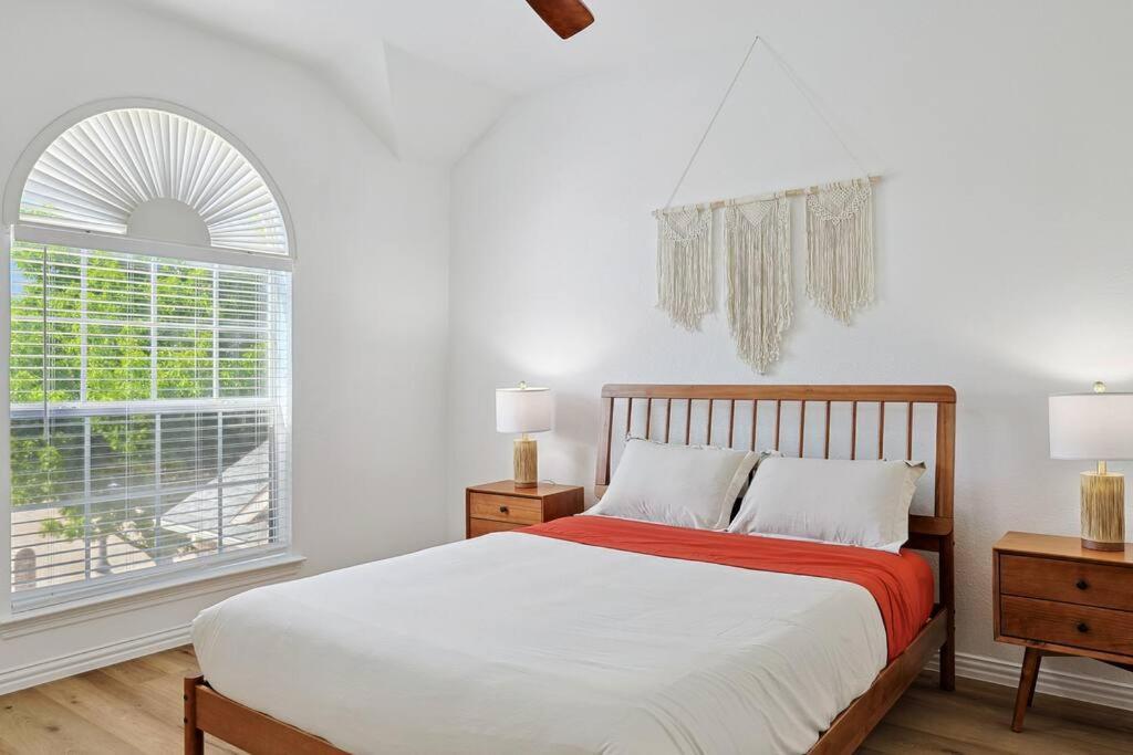 Вилла Wellness Oasis 5Br W Pool + Huge Yard + Fire Pit Sachse Экстерьер фото