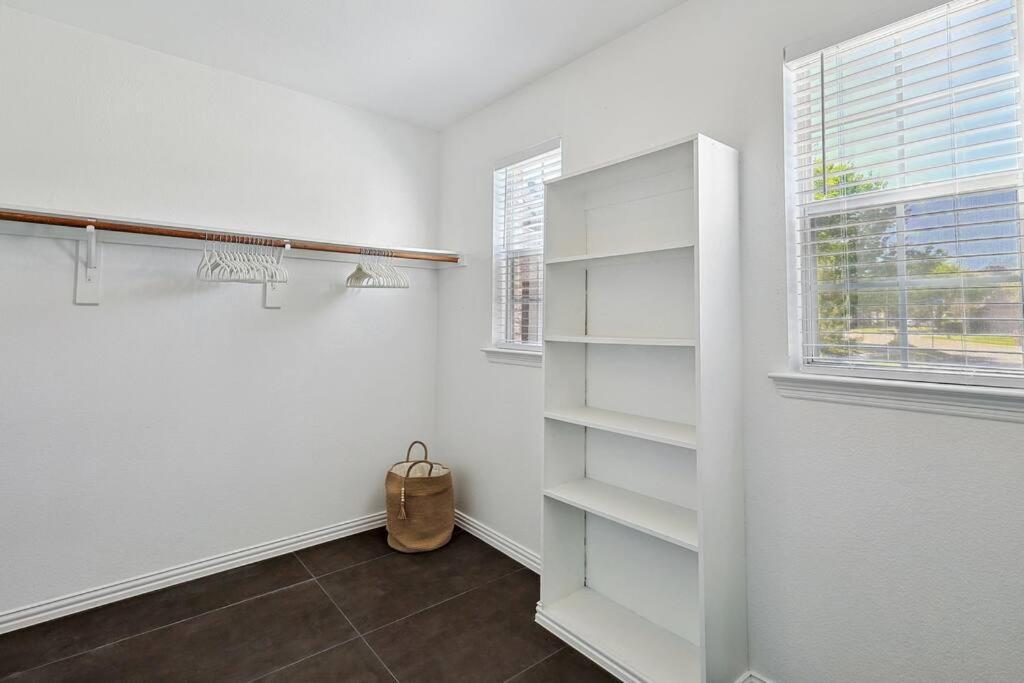 Вилла Wellness Oasis 5Br W Pool + Huge Yard + Fire Pit Sachse Экстерьер фото